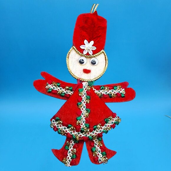 Vintage Red Felt Toy Soldier Ornaments w/ Googly Eyes & Gold Trim 1960s v5 - Picture 5 of 11